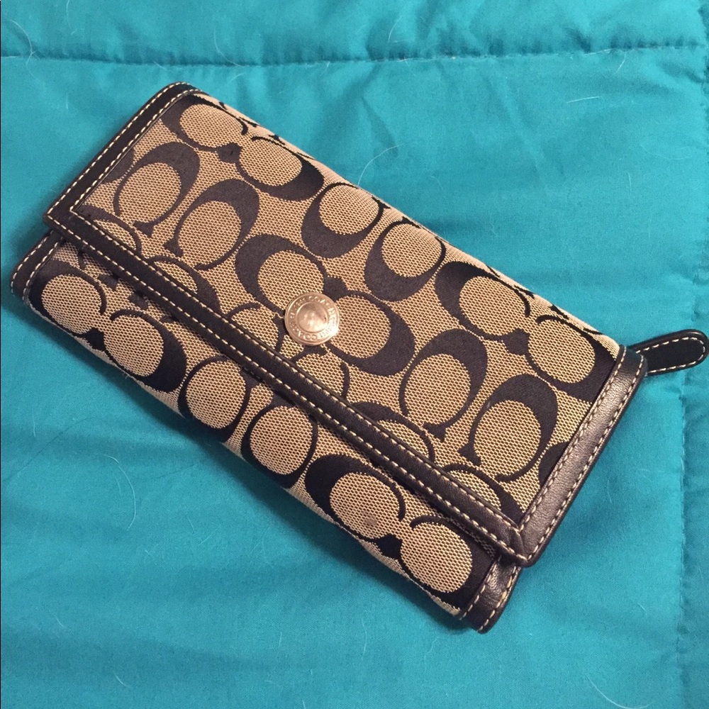 Coach wallet