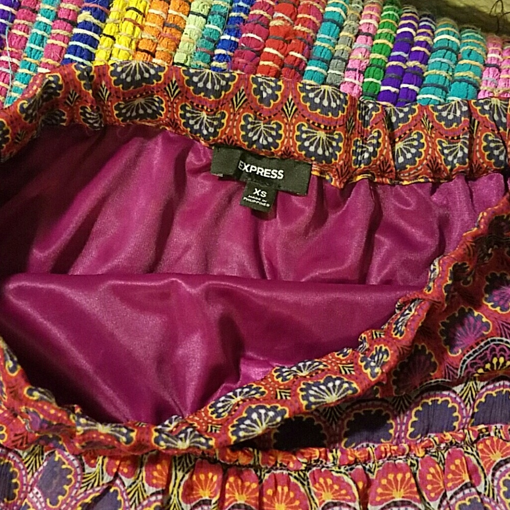 EXPRESS Ruffled Mini Skirt - Picture 3 of 6