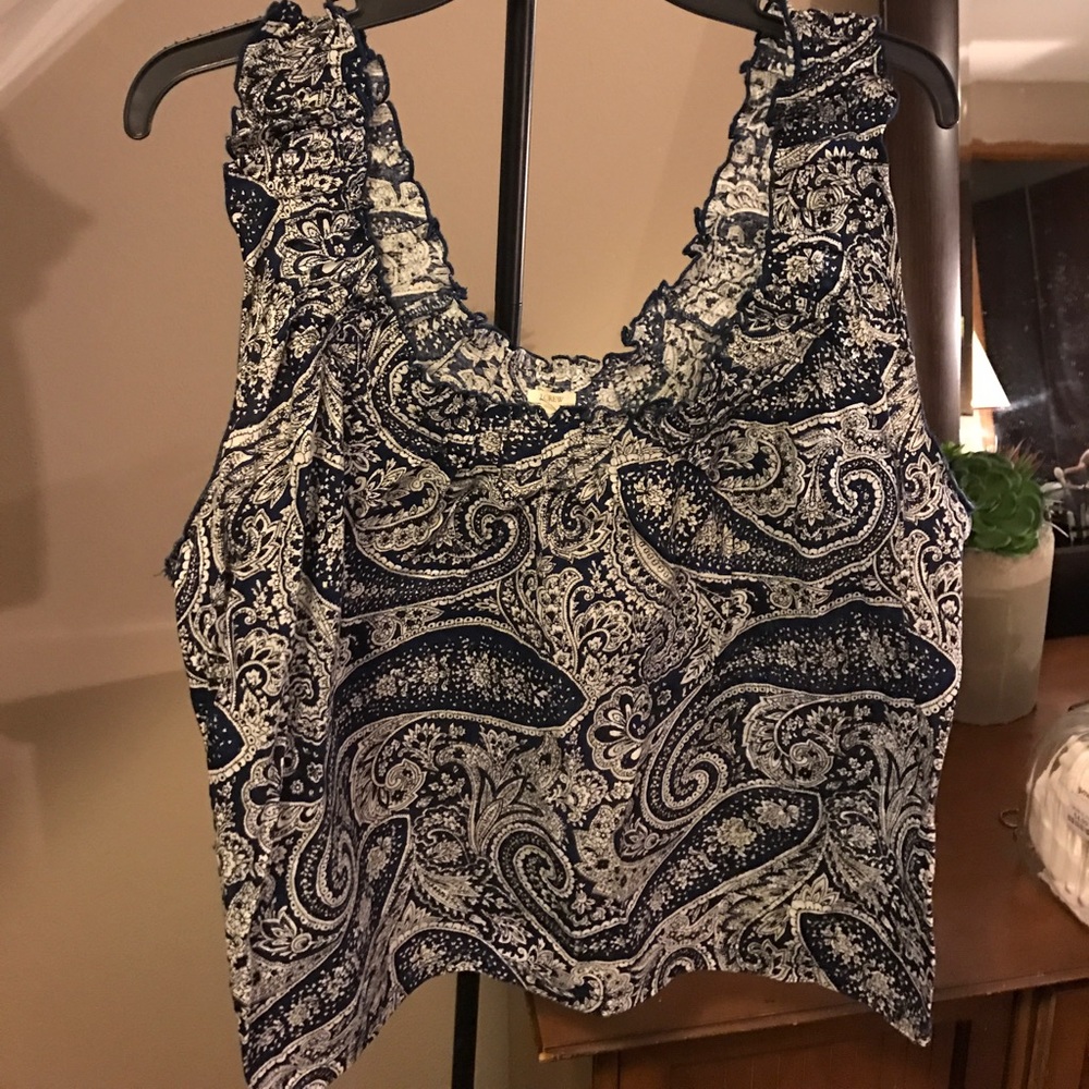 🌟Super cute sleeveless top🌟