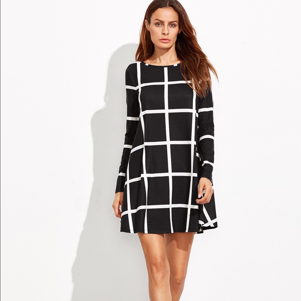Long Sleeve black and white dress