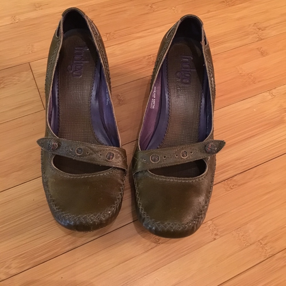 Indigo by Clark heels size 9.5