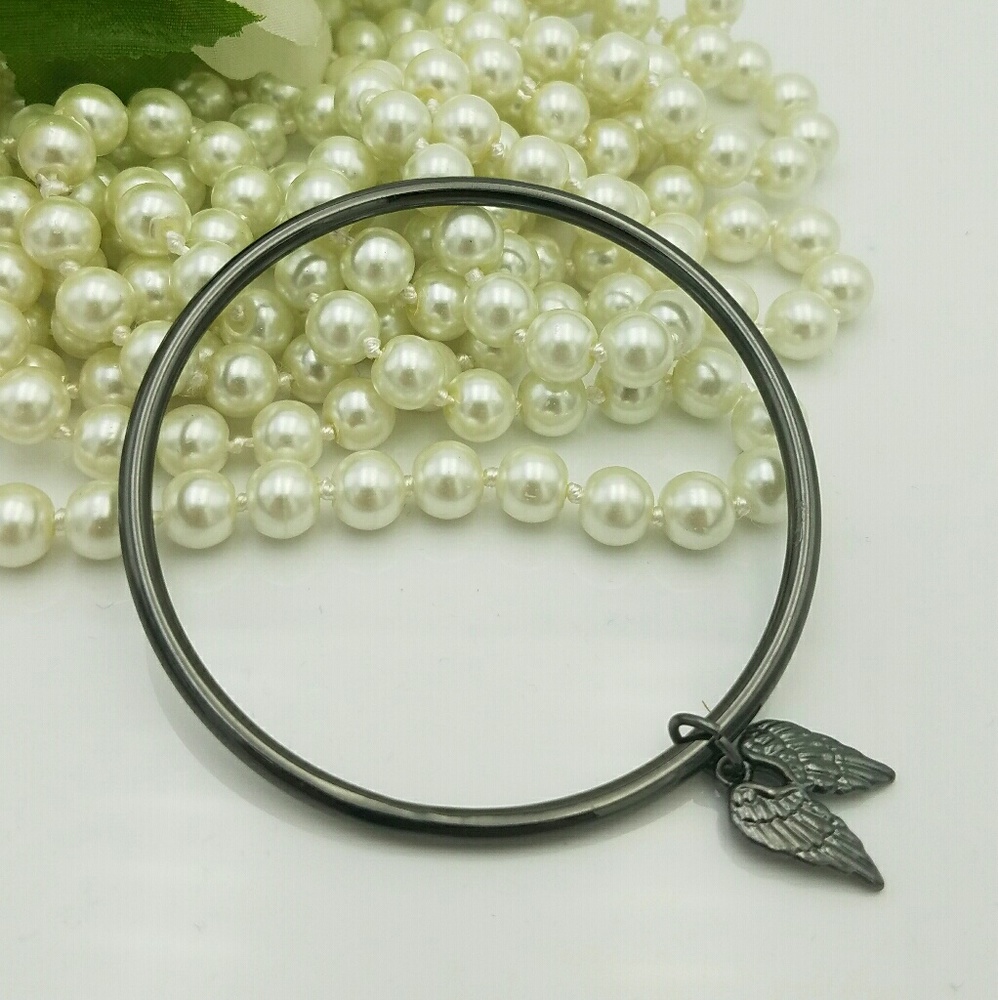 Victoria's Secret Angel Wing Bracelet