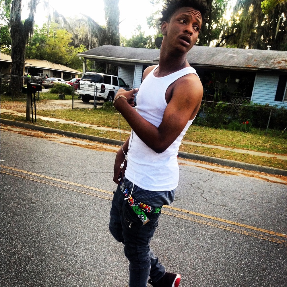 Meet your Posher, Floww