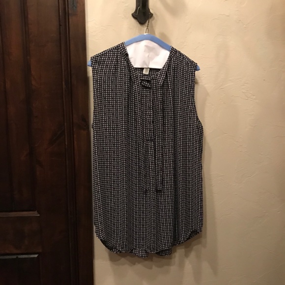 Ann Taylor navy polka dot blouse - Picture 1 of 4