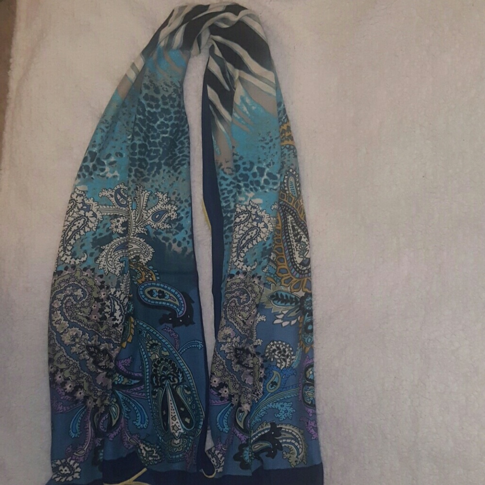 NWT ❤BEATIFUL  SCARF ❤ - Picture 3 of 4
