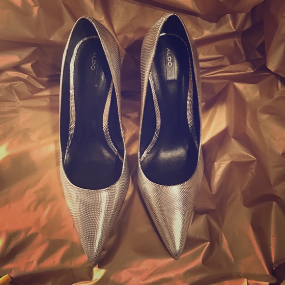 Silver ALDO pumps - Picture 3 of 5