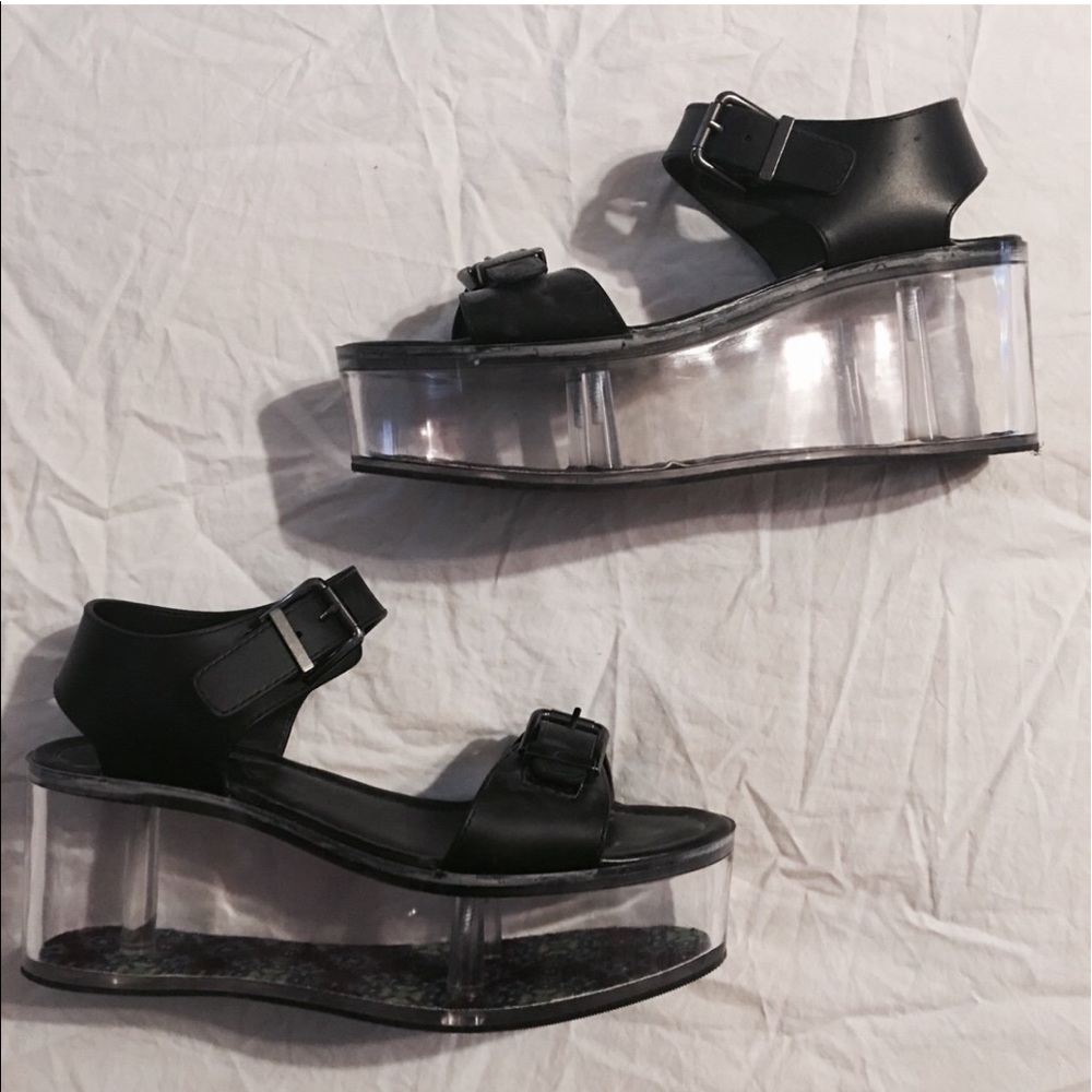 Y.R.U. Qloud clear platform sandal