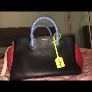 Saint Laurent black summer bag.