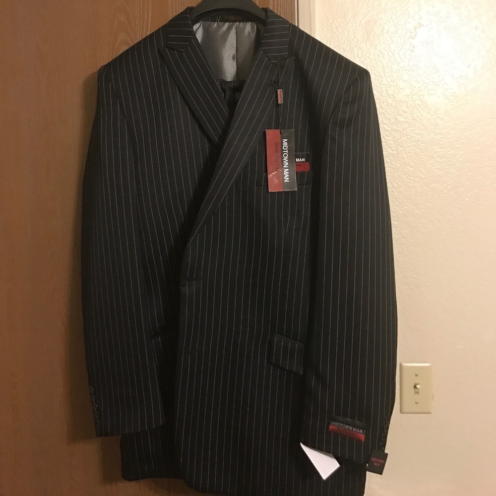Men's business casual suit
