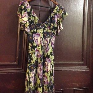 Romantic flirty flower dress 🌺