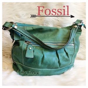 ❣NEW ARRIVAL❣✨HoBo Purse by Fossil✨