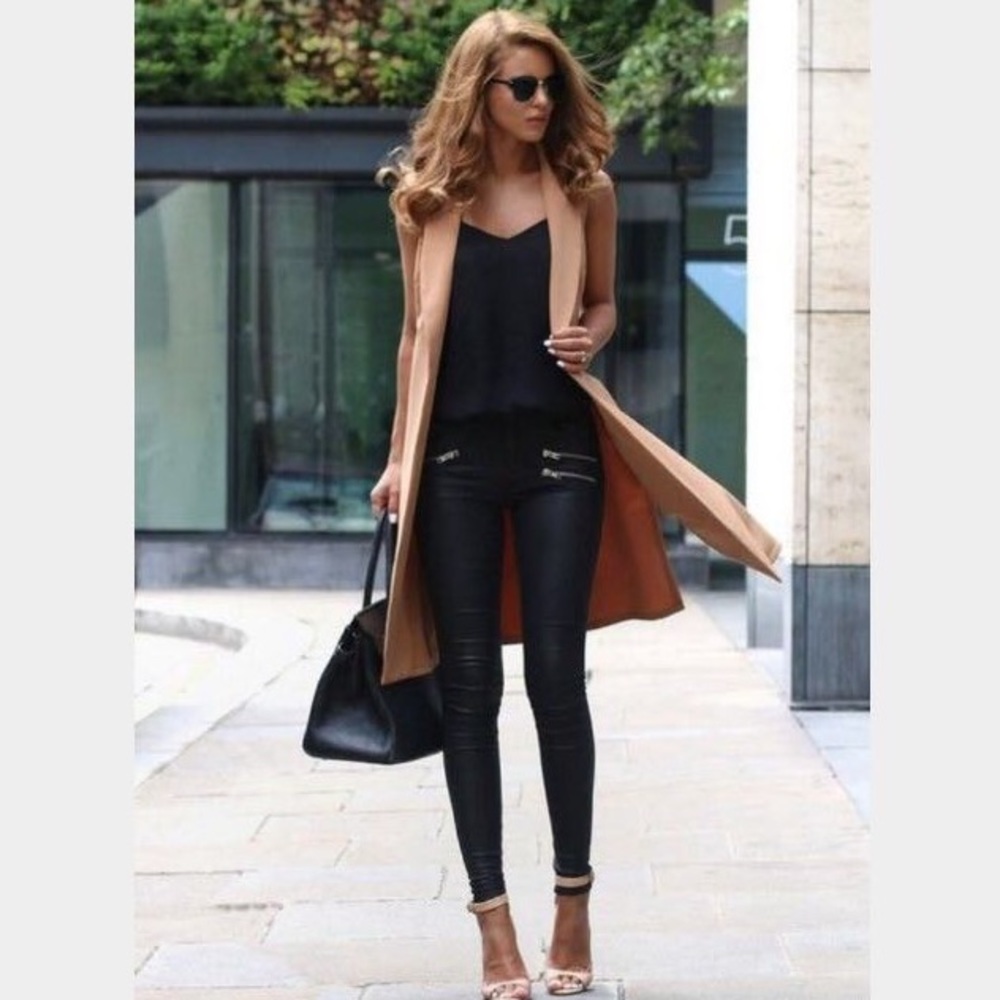 Host Pick 🎉Fashionista Camel Vest