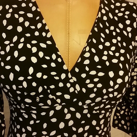 Dress - Picture 2 of 4