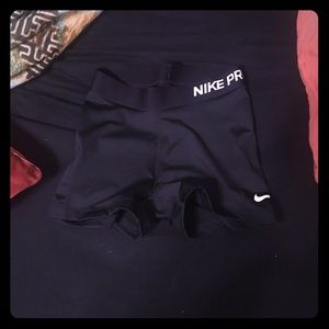 size small NWOT never been worn Nike Pros