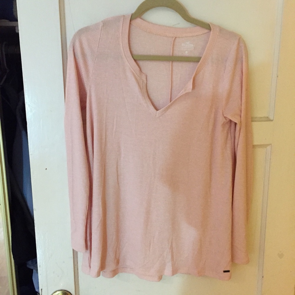 HCO blush flowy v cut top