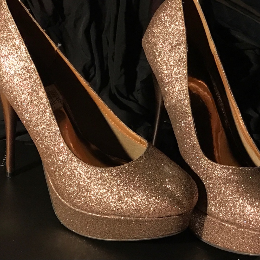 OK goldfish sparkly high heels.