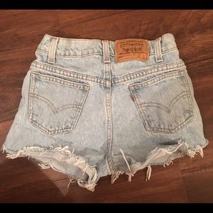 Vintage Levi's high waist shorts