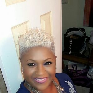 Meet your Posher, Annie