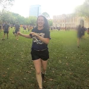 Meet your Posher, Alicia