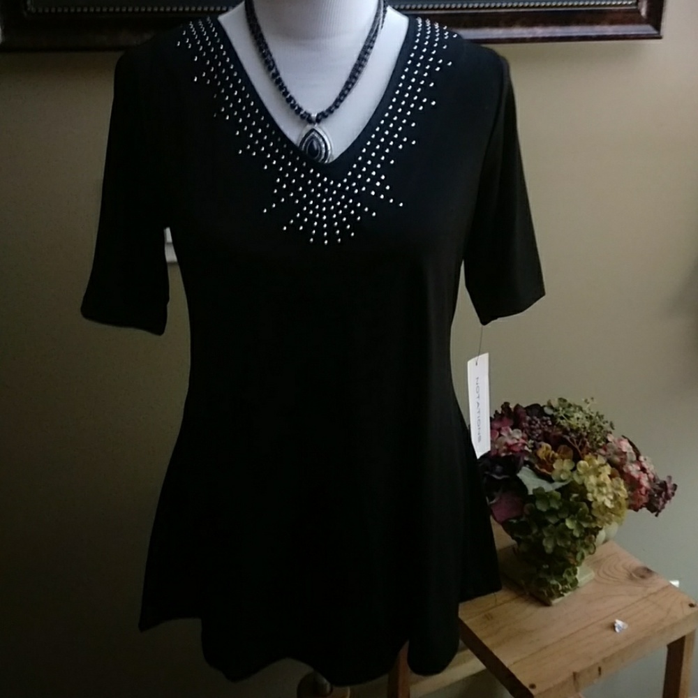 🎈 Black dress top