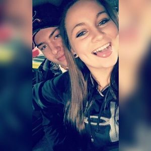 Meet your Posher, Kenz