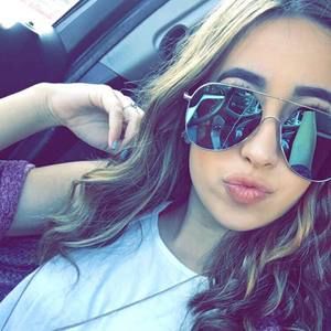 Meet your Posher, Brittney