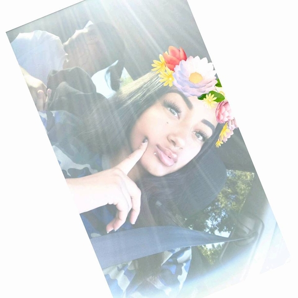 Meet your Posher, Raquel - Picture 1 of 1