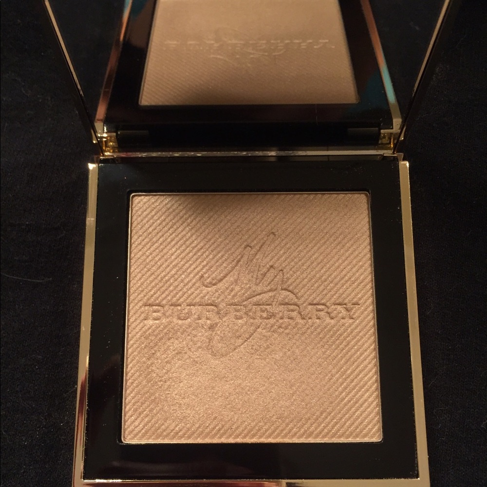 Burberry No. 01 Gold glow