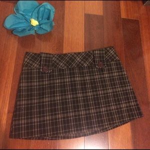 ❗️LAST CHANCE! ❗️Gone 07/29 F21 brown plaid skirt