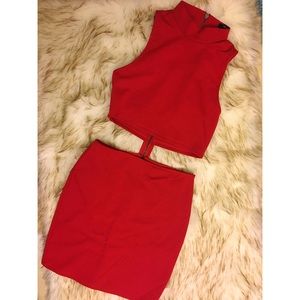 Crop top/skirt/dress