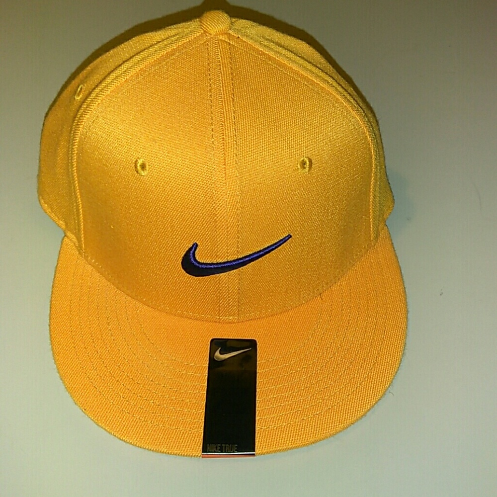 Nike true all sports hat cap Orange black logo