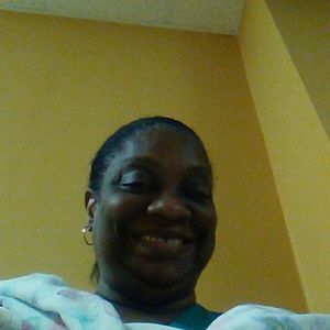 Meet your Posher, Mona