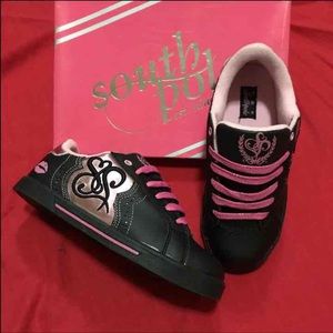 New southpole sneakers size 6 1/2