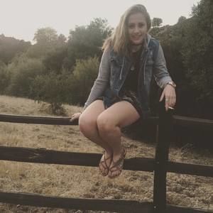 Meet your Posher, Angela