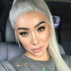 Desio Creamy Beige Plano