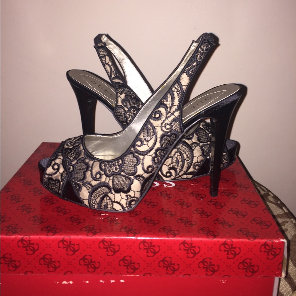 Guess Natural/Black Satin Heel