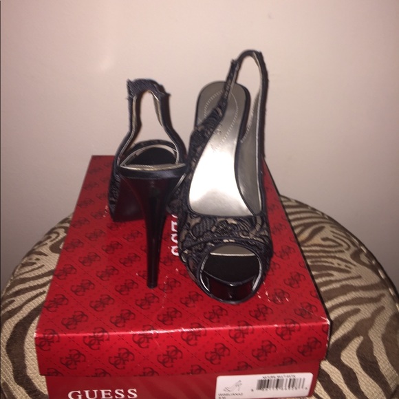 Guess Natural/Black Satin Heel - Picture 5 of 5
