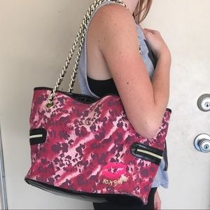 Betseyville, Handbag! Adorable Pink, Black, Gold!