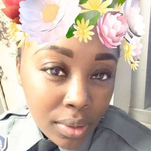 Meet your Posher, Colyssa