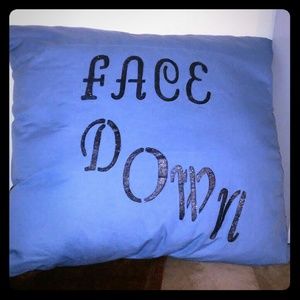 Throw pillow
