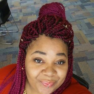 Meet your Posher, Felecia