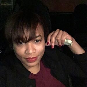 Meet your Posher, Dariell