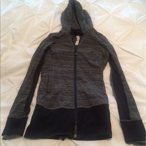 Lululemon fitted hoodie
