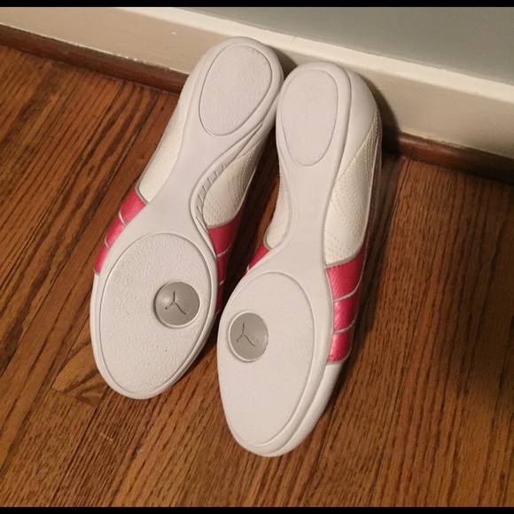 NWOT Pink & White Puma Sneakers - Picture 2 of 2