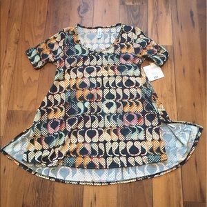 BNWT LuLaRoe Perfect Tee
