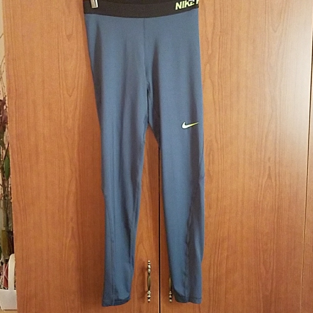 Nike dri-fit leggings