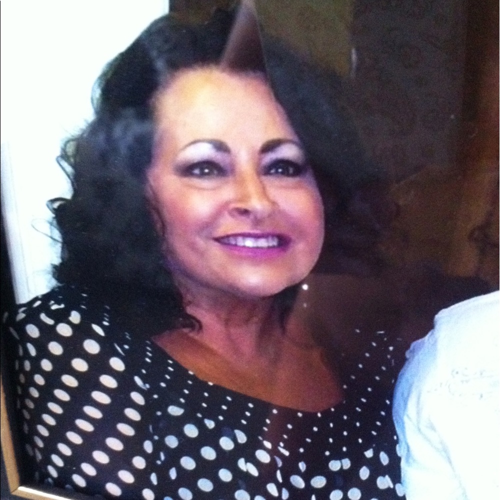 Meet your Posher, Deborah