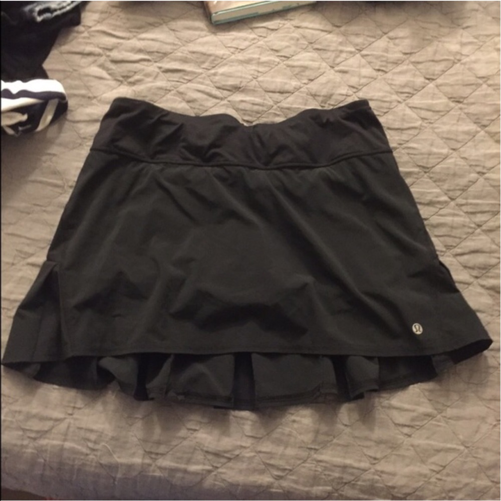 Luluemon speed skirt