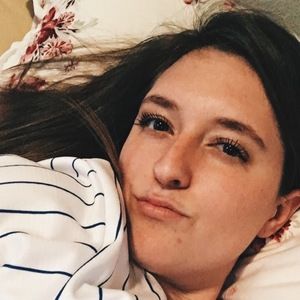 Meet your Posher, Alicia