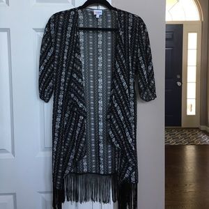 Brand New Beautiful LuLaRoe Lindsay kimono, Small